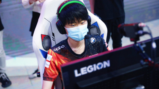 天平缓缓倾 天平缓缓倾