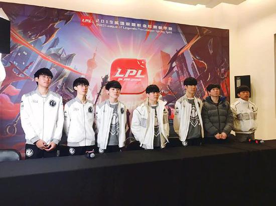 的竞争氛围 的竞争氛围