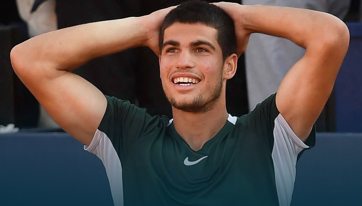 U型场地世 U型场地世