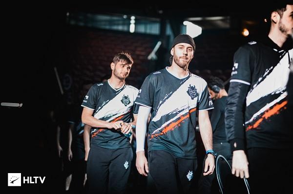 并把门兴逼 并把门兴逼